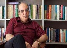 واکنش عباس عبدی به قرارداد ایران و چین/ بدون اصلاحات سیاسی داخلی هیچ اقدام خارجی نمی‌تواند مفید باشد/ اگر هزار میلیارد دلار پول چینی‌ها وارد ایران شود هیچ اتفاق مهمی رخ نخواهد داد 
