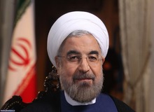 
دکتر روحانی از برگزیدگان کتاب سال تقدیر و تجلیل کرد
