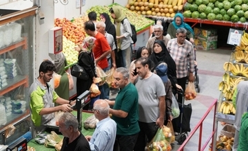 دزدی موز و پسته در میادین تره‌بار تهران؛ خسارت چندمیلیونی / کافی است چند کیلو از فروشنده بدزدند