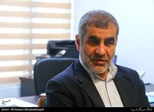 نیکزاد: کسانی که در تعطیلات نوروز اجازه سفر دادند، باید امروز پاسخگو باشند
