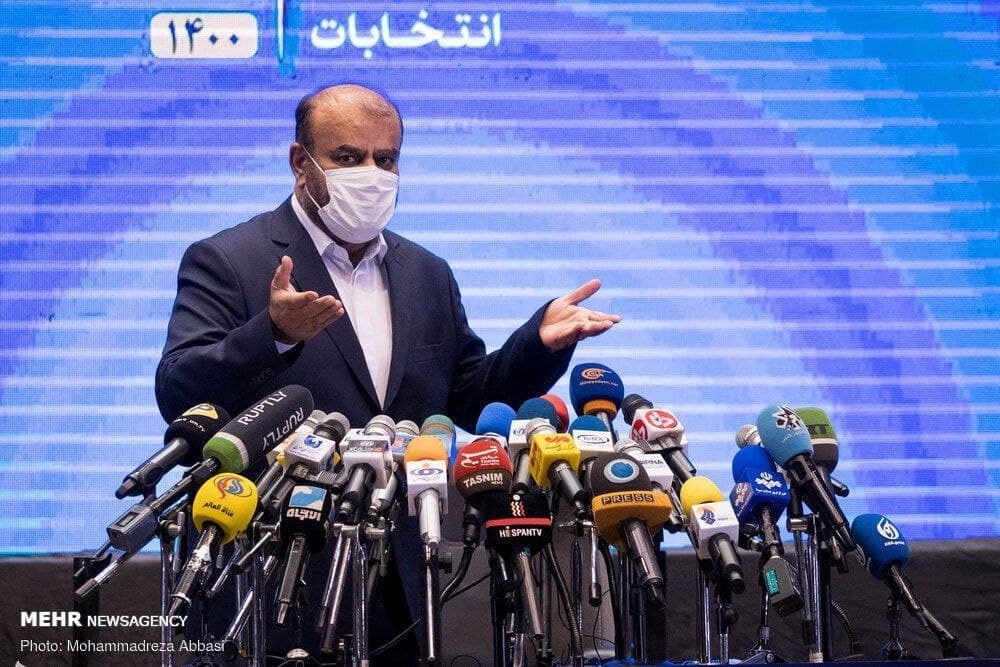 جعل لوگوی رسانه ها در نشست خبری سردار رستم قاسمی +عکس