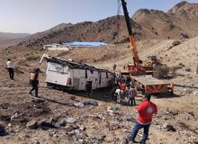 علت واژگونی اتوبوس در جاده فیروزکوه خستگی و خواب‌آلودگی راننده بود