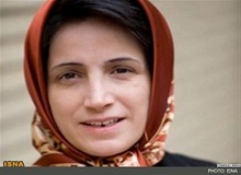 بازداشت موقت نسرین ستوده برای دومین بار تمدید شد

