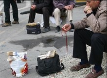 شهادت می دهم به گوشواره دخترم پای اجاره خانه رفت/ هشتگ شهادت می‌دهم چگونه در توییتر ترند شد؟+عکس
