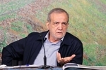 پزشکیان: ۲۰ میلیون بشکه نفت دولت را به هوا فضای سپاه دادیم تا بتواند خودش را تجهیز کند/ اگر ما پشتیبانی نمی‌کردیم رزمندگان ما نمی‌توانستند بجنگند