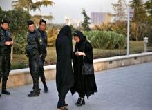 ارگان مطبوعاتی نزدیک به حزب موتلفه اسلامی: زن ایرانی نمی‌تواند با احکام حجاب بجنگد؛ به‌زودی بی‌حجابی رخت خواهد بست