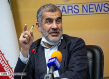 نیکزاد: هیچ جا نگفته‌ام نان و ماست می‌خورم
