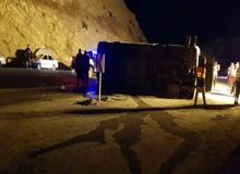 یک کشته ۱۷ مصدوم در تصادف اتوبوس زائران در ایلام 