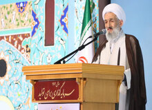 امام جمعه ساری: شیطان واقعی آن دیوار سنگی در منا نیست، بلکه آمریکاست/  آمریکا صراحتاً اعلام کرده که حتی با تحویل مواد غنی سازی شده، تحریم های ایران برداشته نمی شود