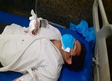 خبرنگار کرمانشاهی با چاقو مورد سوء قصد قرار گرفت + عکس