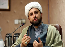 مسائلی، نویسنده و پژوهشگر: چه جدایی دین از سیاست و چه سیاسی و اجتماعی کردن دین انحراف است