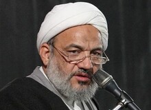 دبیر کل جبهه پایداری از ارائه لیست مستقل خبر داد؛ آقا تهرانی: بین اصولگرایان اختلاف وجود دارد /  می‌توان لیست مستقل ارائه داد / من گرین کارت آمریکا دارم؛ وزارت خارجه دوره های قبل ایالات متحده برای سهولت در رفت و آمد برایم صادر کرد