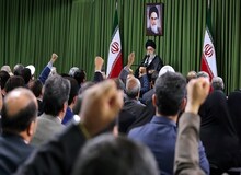 نمایندگان به دیدار رهبر معظم انقلاب رفتند

