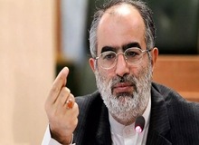 واکنش حسام‌الدین آشنا به ادعای دیدار احمدی‌نژاد با جفری اپستین