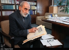 کیهان: خاتمی خودش می داند که با «جرج سوروس» دیدار کرده و برای همین آنرا تکذیب نمی کند/ اصلاح طلبان از ظریف بپرسند