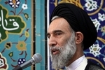 امام جمعه اصفهان: همه دیدند که مذاکره با دشمن نتیجه‌بخش نیست/باید پاسخ حملات دشمن را بدهیم