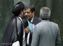 علت اصلی تخریب‌ خانه‌های دوران زندیه؛ تنگ بودن کوچه‌ها برای عبور دسته‌جات عزاداری بود/ اظهارات ضرغامی مشکل حقوقی دارد