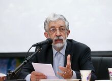 حدادعادل: اگر پاپ بگوید سقط جنین حرام است ولی پارلمان ایتالیا بگوید آزاد است، حرف حرف پارلمان می‌شود