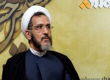 رییس سابق کمیسیون فرهنگی مجلس: دخالت صدا و سیما در تولیدات صوتی و تصویری
غیرقانونی است/ مجلس یازدهم در دادن اختیار غیر قانونی به صدا و سیما دچار اشتباه شده/ صدا و سیما خود را رقیب بخش خصوصی می داند/ صدا و سیما از مرز وظایف قانونی خویش فراتر رفته است