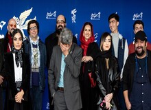ویروس کرونا در فضای بسته سالن جشنواره فیلم فجر منتقل نمی شود، اما در استادیوم آزادی منتقل می شود؟!