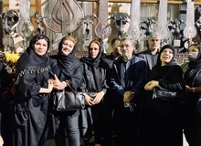 عکس های یادگاری احمدی‌نژاد در مراسم شب تاسوعای حسینی