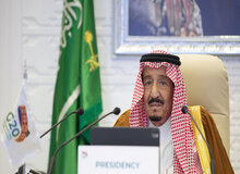 پادشاه عربستان به بیمارستان منتقل شد

