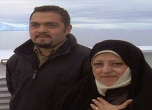   سه برگ حکم جلب غیابی برای فرزند ابتکار صادر شده است/ هر سه شکایت علیه موکلم به عمد به آدرس غلط ارائه شد 