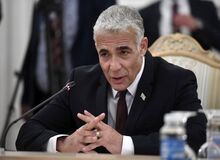 رهبر اپوزیسیون اسرائیل: واکنش ارتش باید به حمله موشکی ایران شدید باشد
