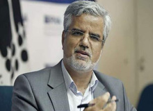 محمود صادقی: روحانی در مقابل مخالفت‌ها زود عقب‌نشینی می کند/ مواضع اخیر رییس جمهور برای حضور زنان درمناصب قدرت، دیر بود
