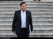 همتی: بانک‌ها در مورد وام ازدواج سختگیری نکنند/ ثبات لازم در بازار ارز برقرار است
