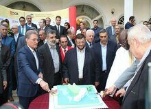 مراسم برش کیک صلح و دوستی با حضور سفرای کشورهای خارجی مقیم تهران/رییس کانون انجمن‌های صلح و دوستی: 
انجمن صلح و دوستی پل ارتباطی مستحکمی بین ایران و دیگر کشور هاست و خلا ارتباطی را پر می کنند 