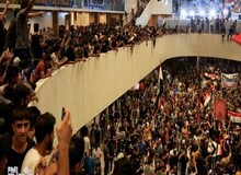 مدیر دفتر مقتدی الصدر: تا کنار زدن گروه‌های فاسد از قدرت، تحصن در ساختمان پارلمان ادامه می‌یابد