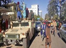 طالبان تعقیب و بازداشت افراد در «فهرست سیاه» خود را آغاز کرده است/ اگر افراد لیست سیاه خود را تسلیم نکنند، طالبان اعضای خانواده‌های آنها را دستگیر، بازجویی، محاکمه و مجازات می‌کند
