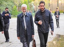 برهم زننده سخنرانی پزشکیان در کنار سعید جلیلی +عکس/او کیست؟