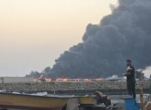 آتش گرفتن ۱۰۰ فروند لنج صیادی در جاسک بر اثر حملات آمریکا و اسرائیل