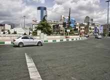 تکذیب نشست زمین در خیابان ونک/ حفر گودال توسط سازمان‌آب بوده است