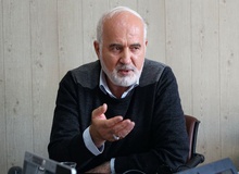 احمد توکلی: نرخ ارز قرار است تا کجا برسد که دولت بفهمد راه را اشتباه رفته؟
