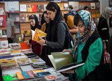گزارشی ویژه از بخش کودک و نوجوان نمایشگاه کتاب؛ سفری به دنیای شادی و کتاب برای کودکان