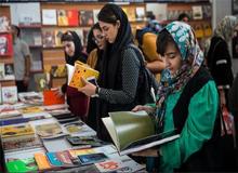 گزارشی ویژه از بخش کودک و نوجوان نمایشگاه کتاب؛ سفری به دنیای شادی و کتاب برای کودکان