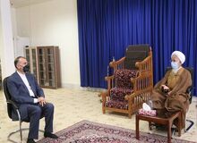 آیت الله جوادی آملی در دیدار با وزیر خارجه: ما از جهان جدا نیستیم، چه بخواهیم و چه نخواهیم باید با آنها مذاکره کنیم