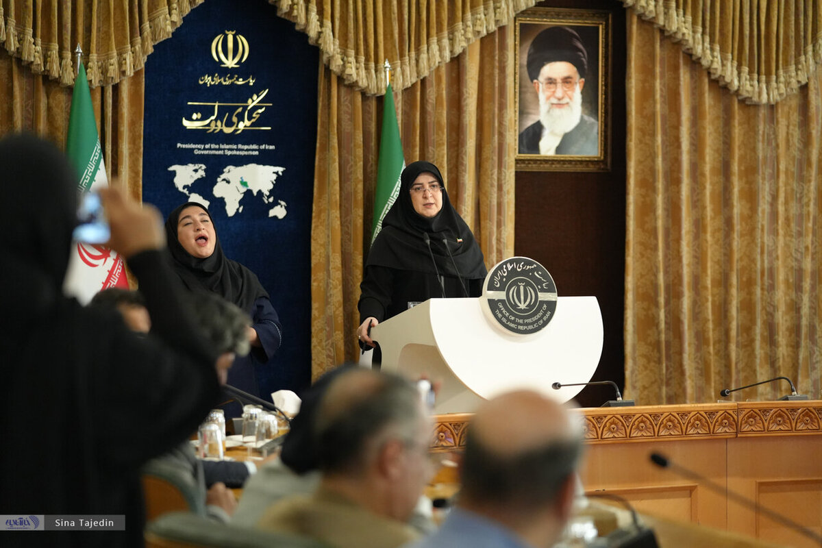 کوچک‌سازی دولت از این دو وزارتخانه شروع می شود/ توضیحات مهاجرانی درباره موضوع «اخراج نیروها» برای اصلاح ساختار اداری