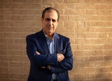 احضار مدیر مسئول روزنامه شرق به دلیل نظرسنجی درباره حجاب