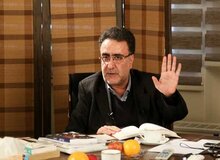 اتهامات کیهان برای تاجزاده: هم خائن است، هم در خدمت سرویس های اطلاعاتی غرب/باید چندسال زندان برود