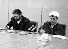 هاشمی رفسنجانی: گفتند میرحسین موسوی به جای نامعلومی رفته است /نخست وزیر برای اختیارات بیشتر استعفا داده بود 