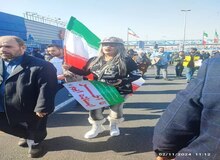 ارگان مطبوعاتی وابسته به سپاه: دخترانی که با وضع فجیع در پارتی شبانه دستگیر می‌شوند با دخترانی که در راهپیمایی پیروزی انقلاب ممکن است حجاب کامل شرعی نداشته باشند، فرق می‌کنند