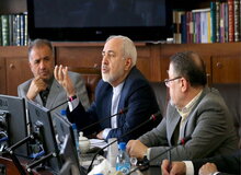 ظریف: مجمع تشخیص مصلحت برای حل مشکلات اقتصادی لوایح مربوط به FATF را تایید کند
