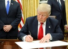 شورای حاکمیتی سودان:«ترامپ» رسما حذف نام سودان از لیست سیاه گروه های تروریستی را امضاء کرده است