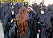 کیهان: دشمن به دنبال ترویج فرهنگ برهنگی است 