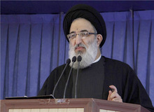 یک مرد مدیر حوزه‌های علمیه خواهران استان البرز شد / امام جمعه کرج: زن خانه است که جامعه ساز است 