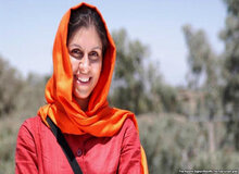 مرخصی نازنین زاغری تا پایان اردیبهشت تمدید شد / وکیل زاغری: از ۵ سال حبس موکلم، یک سال باقی مانده / درخواست آزادی مشروط داده ایم